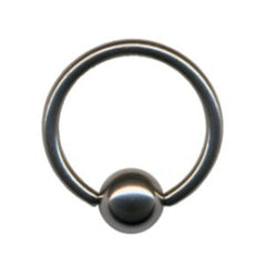Ball Closure Ring aus Chirurgenstahl.