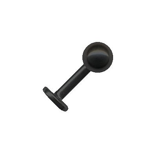 Labret Piercing mit Kugel im Black-Style.