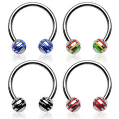 Hufeisenring mit gestreifter Kugel