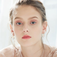 Ohrringe mit Süßwasserperle und funkelnden Zirkonia Steinchenin 925er Silber Goldplattierung Ohrschmuck