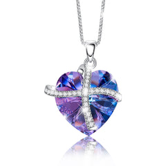 Halskette "Purple Heart " mit funkelnden Zirkonia Kristall Herz Anhänger schimmert lila blau